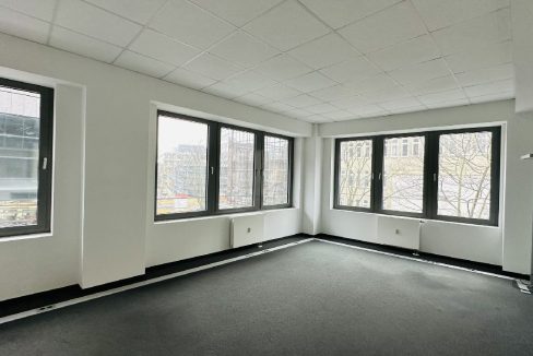 Büro-/Praxisfläche