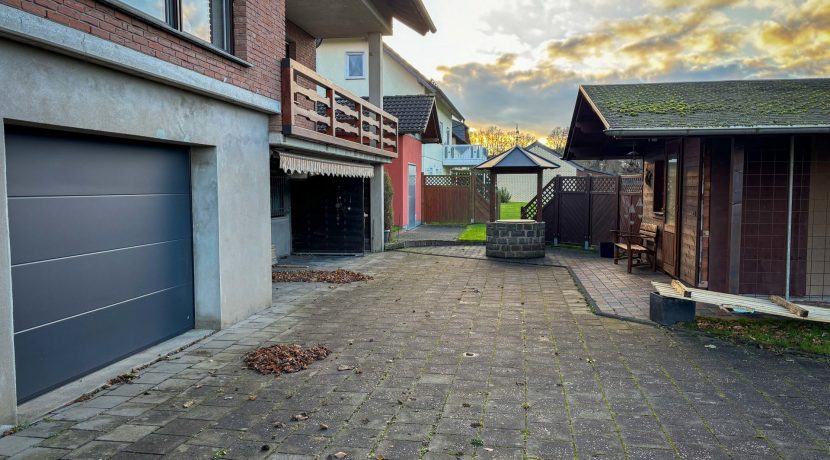 Garage (außen)