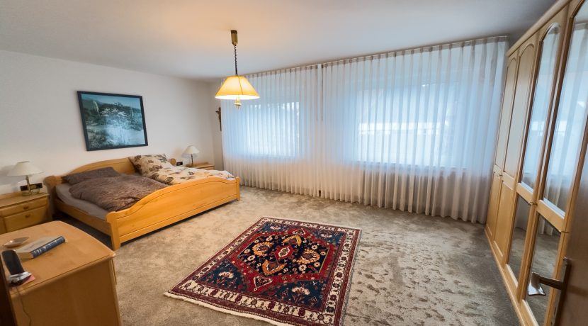 Schlafzimmer 2 OG