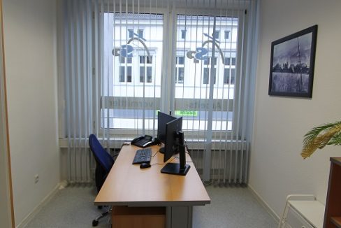 Büro 4