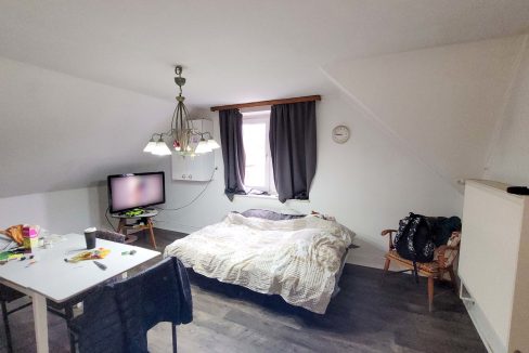 Schlafzimmer DG