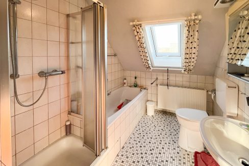 Badezimmer OG