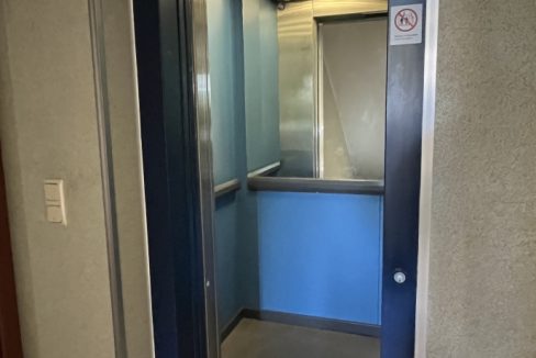 moderner Aufzug