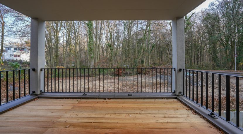 Überdachter Balkon
