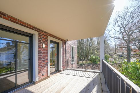 Überdachter Balkon 1