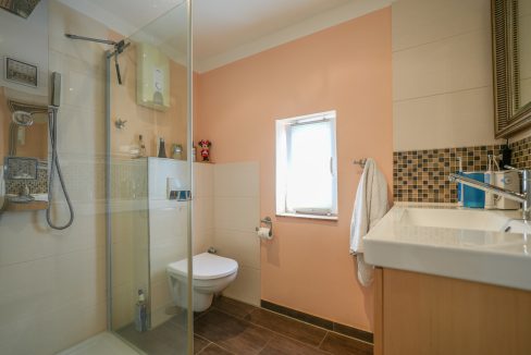 9 Duschbad