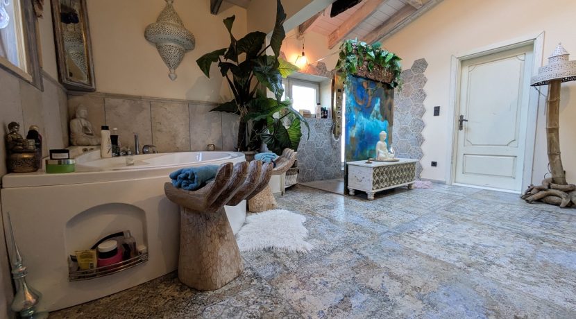Badezimmer EG