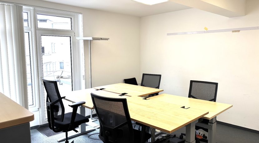 Büro 1