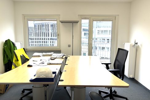 Büro 2