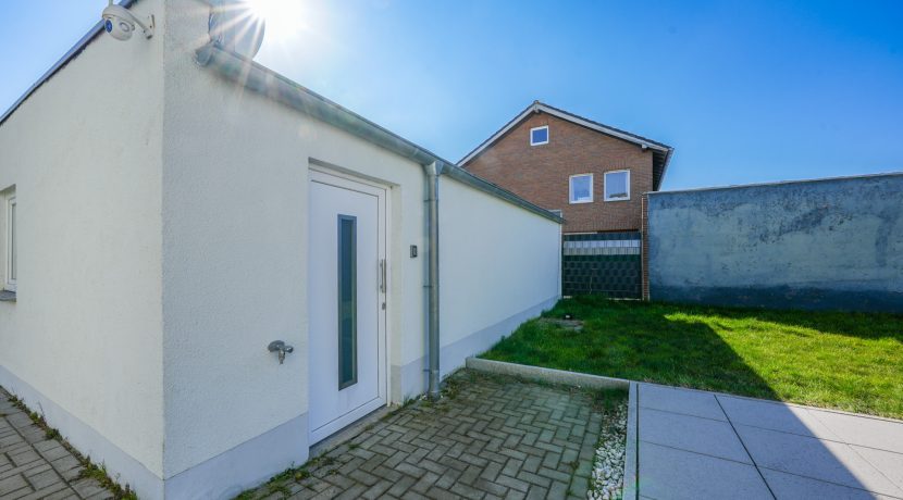 Hintereingang Garage