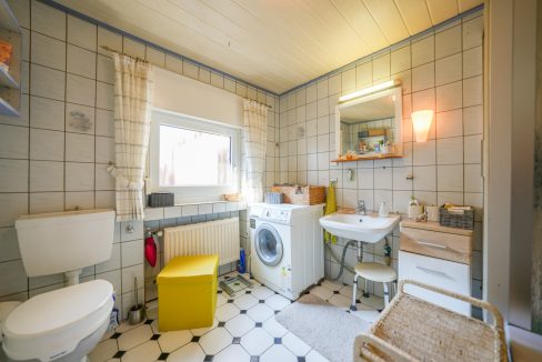 Badezimmer EG