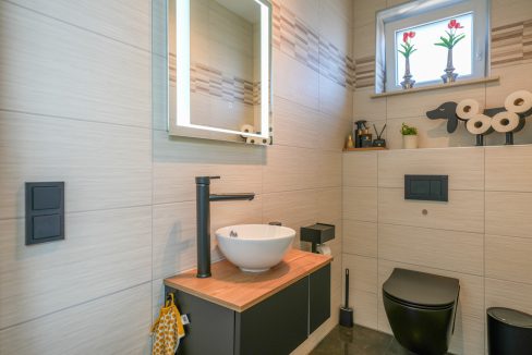 Gäste WC OG