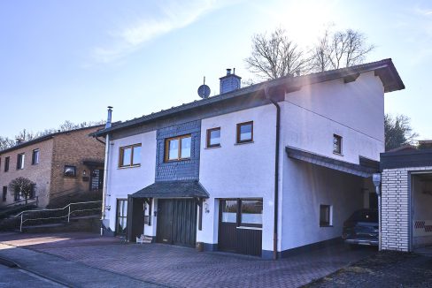 Einfamilienhaus mit Einliegerwohnung