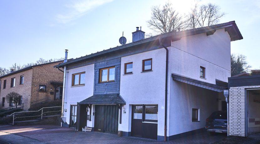 Einfamilienhaus mit Einliegerwohnung