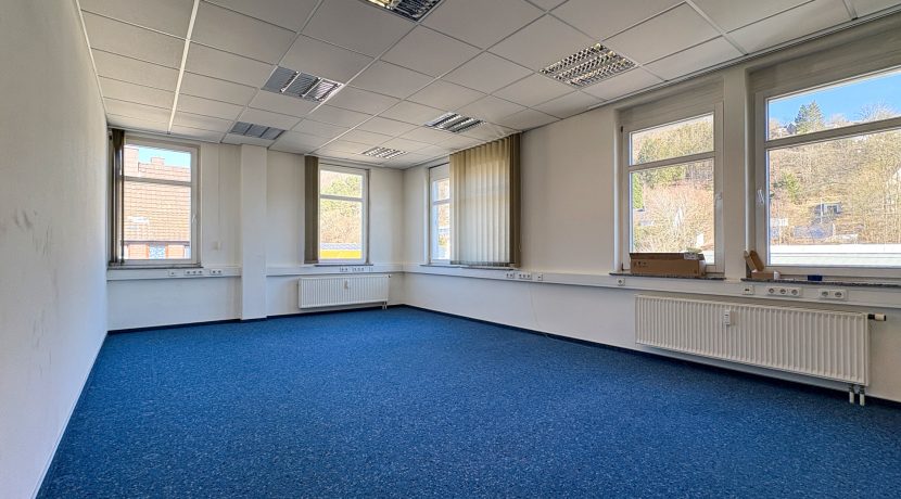 Büro 4