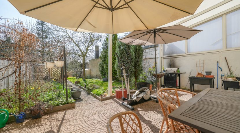 Überdachte Terrasse