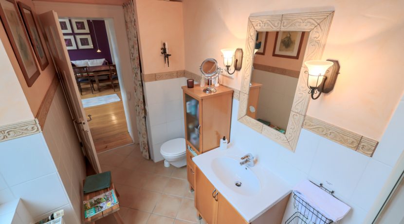 Badezimmer 1