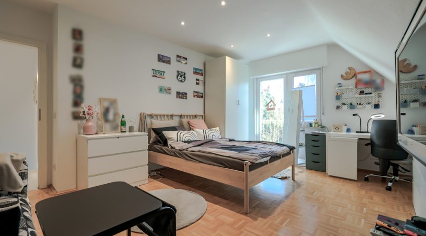 Schlafzimmer 2 OG