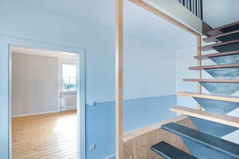 Treppe zum Dachgeschoss