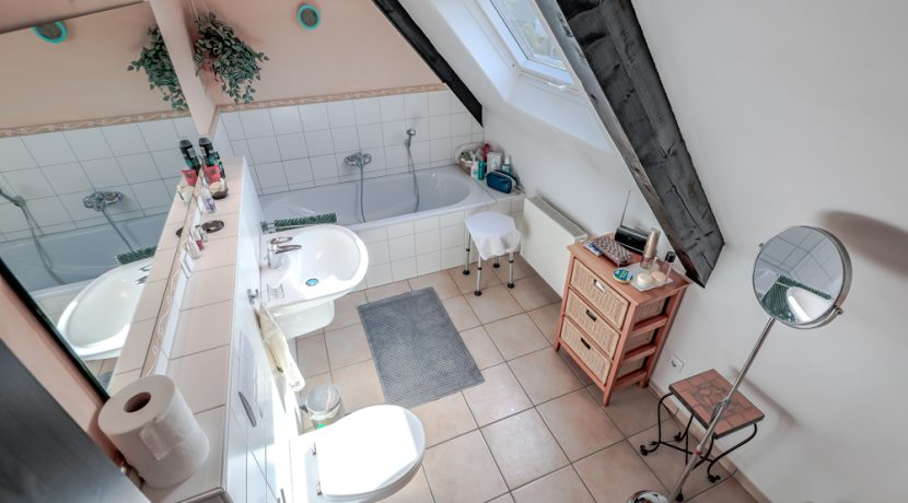 Badezimmer DG