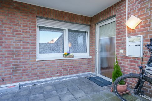 2 Wohnungseingang