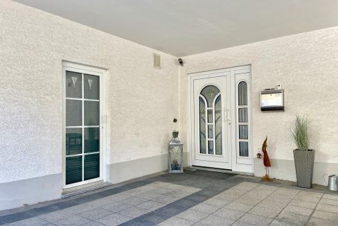 Eingang Wohnung I