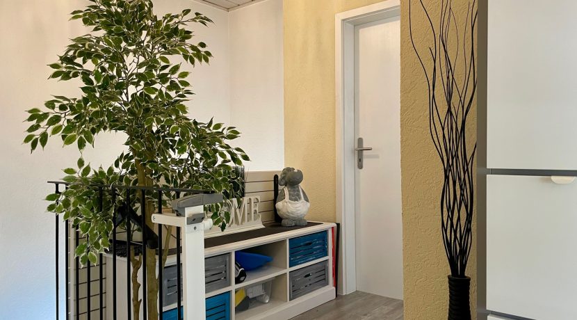 Flur (Wohnung I - OG)