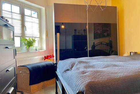 Schlafzimmer (Wohnung I - OG)