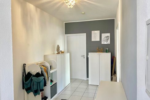 Eingangsbereich (Wohnung II - OG)