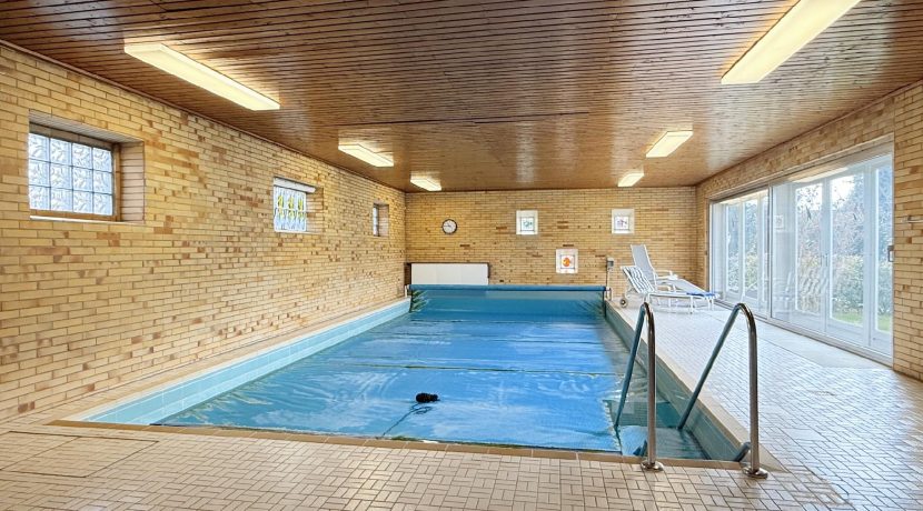 Schwimmbad