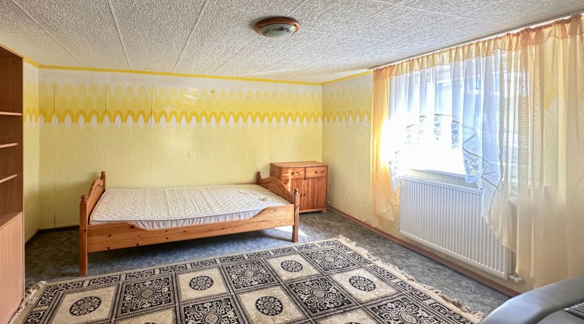 Schlafzimmer KG