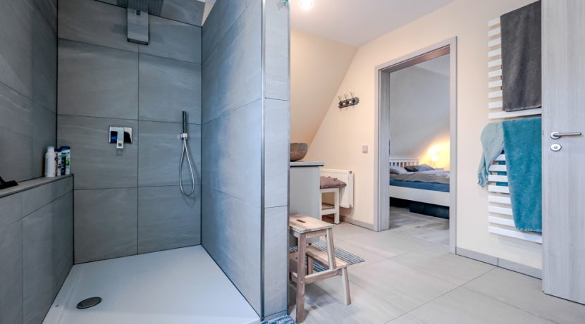 Dusche OG