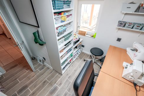 Arbeitszimmer KG