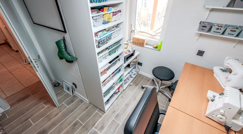 Arbeitszimmer KG
