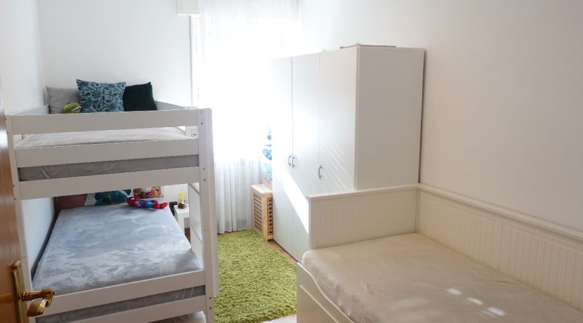 Arbeits-/ Kinderzimmer