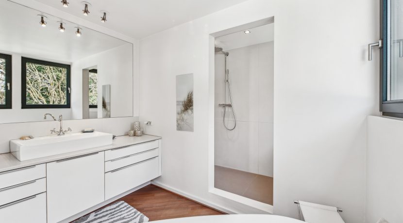 Badezimmer 1