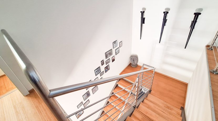 Treppe vom DG ins EG