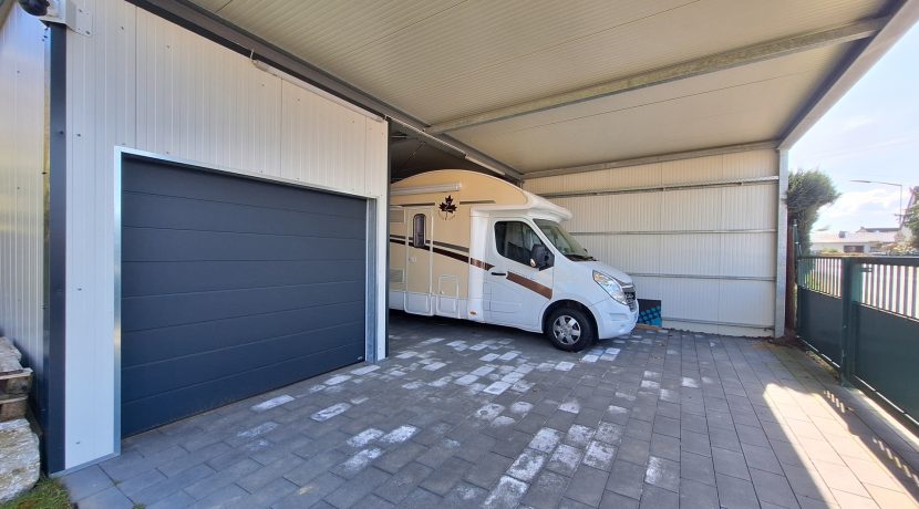 Garage + Carport