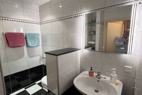 G-WC mit Dusche