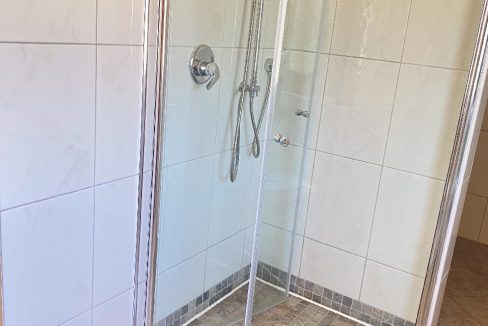 Walk-In-Dusche im DG