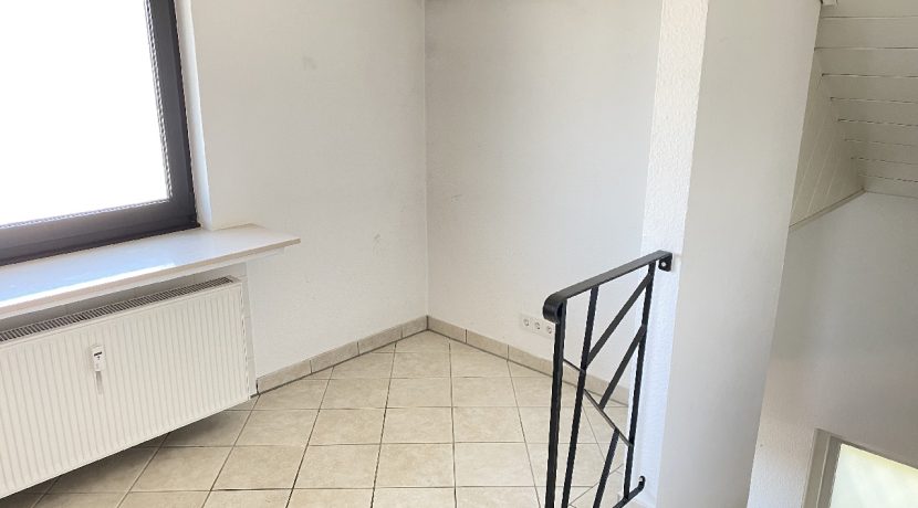 Platz für eine Garderobe im DG