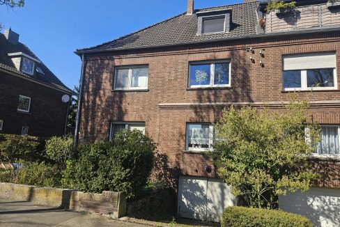 Straßenansicht