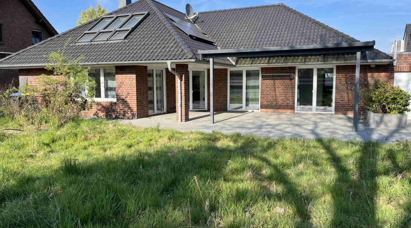 Bungalow in Menzelen-Ost