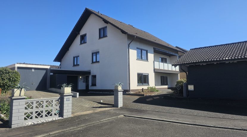 Straßenansicht