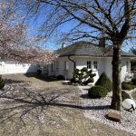 Ansicht Eingang und Garage