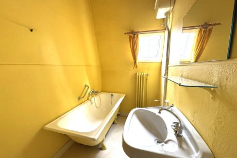 Badezimmer im Dachgeschoss