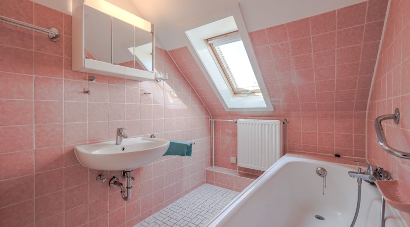Badezimmer DG