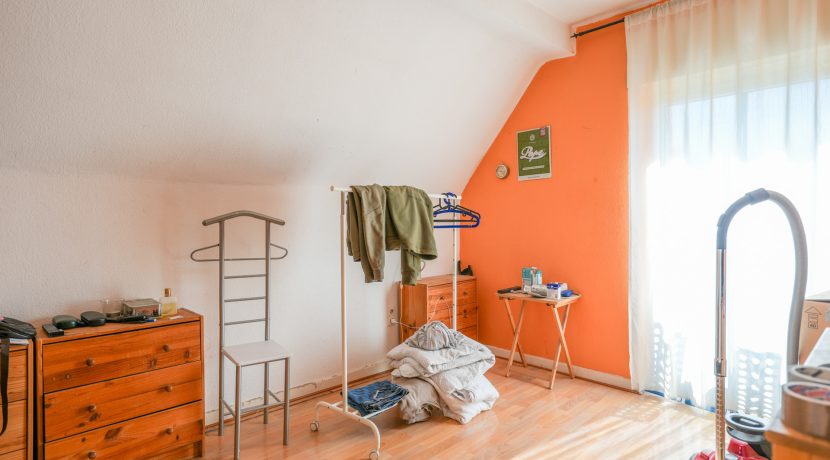 Zimmer 2 OG
