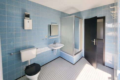 Badezimmer 2
