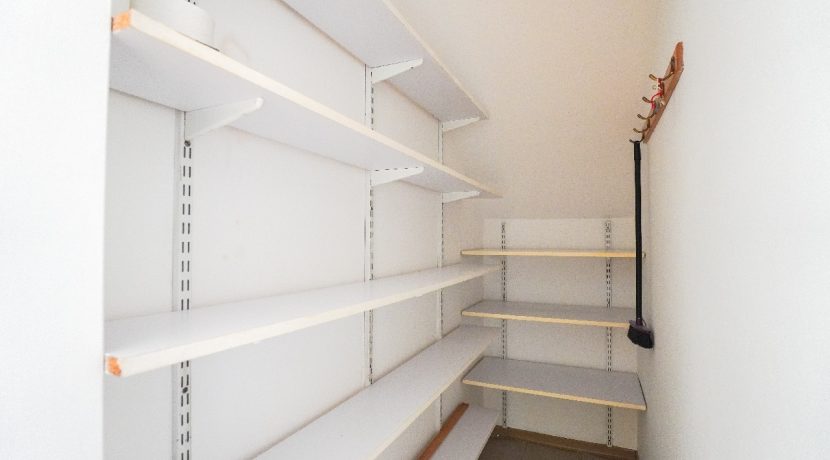 Abstellkammer in der Wohnungsdiele